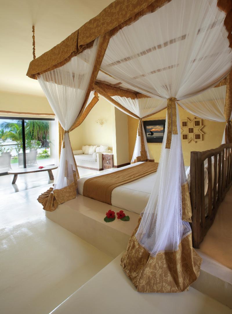 Gold Zanzibar Beach House & Spa Кендва Экстерьер фото
