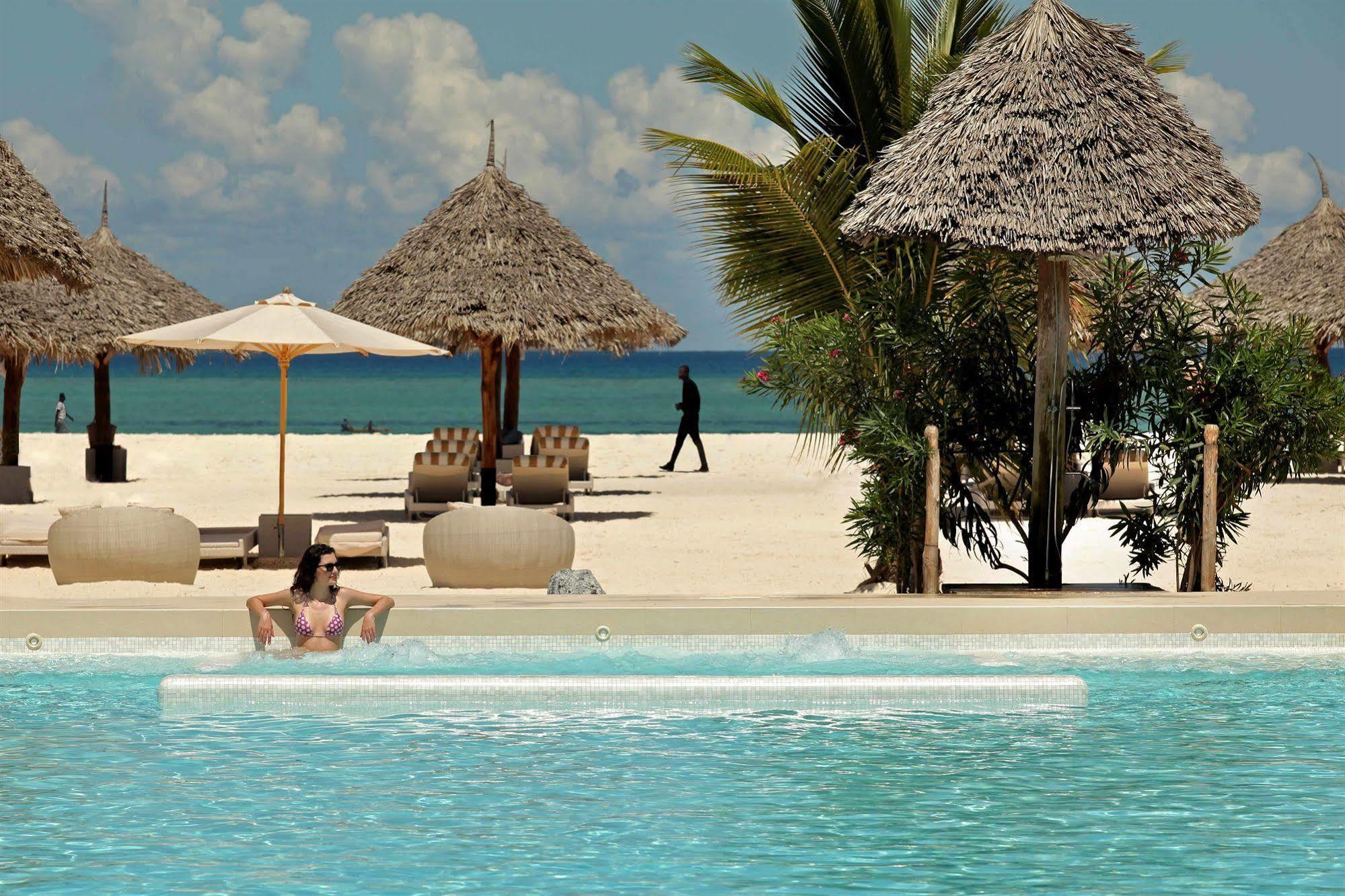 Gold Zanzibar Beach House & Spa Кендва Экстерьер фото