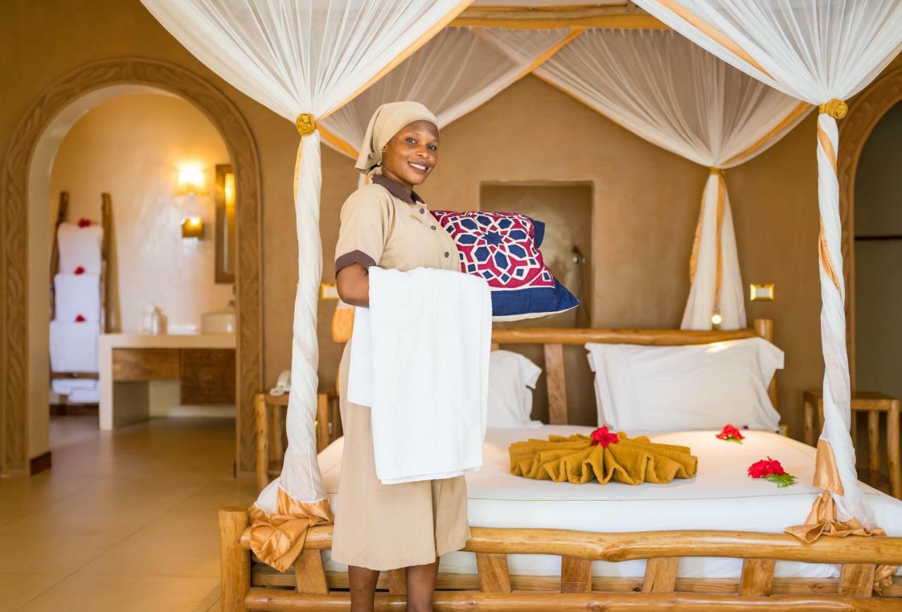 Gold Zanzibar Beach House & Spa Кендва Экстерьер фото